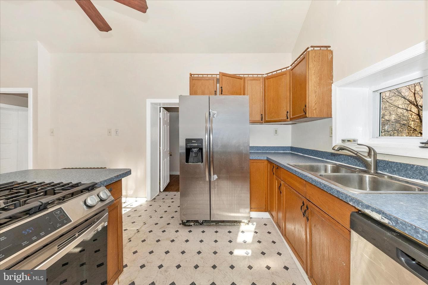 230 Knoxville Road photo 13