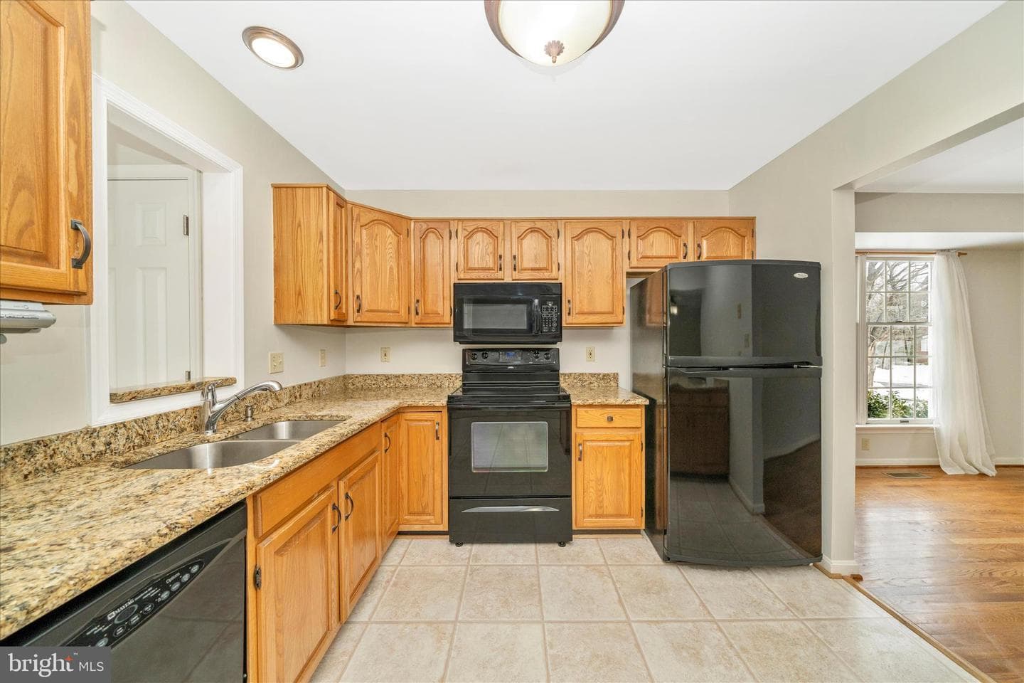 2181 E Greenleaf Drive photo 14