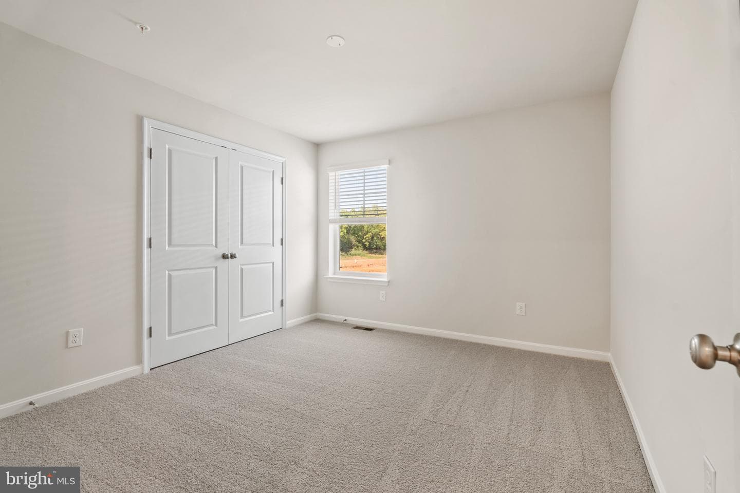 455 Ensemble Way photo 35