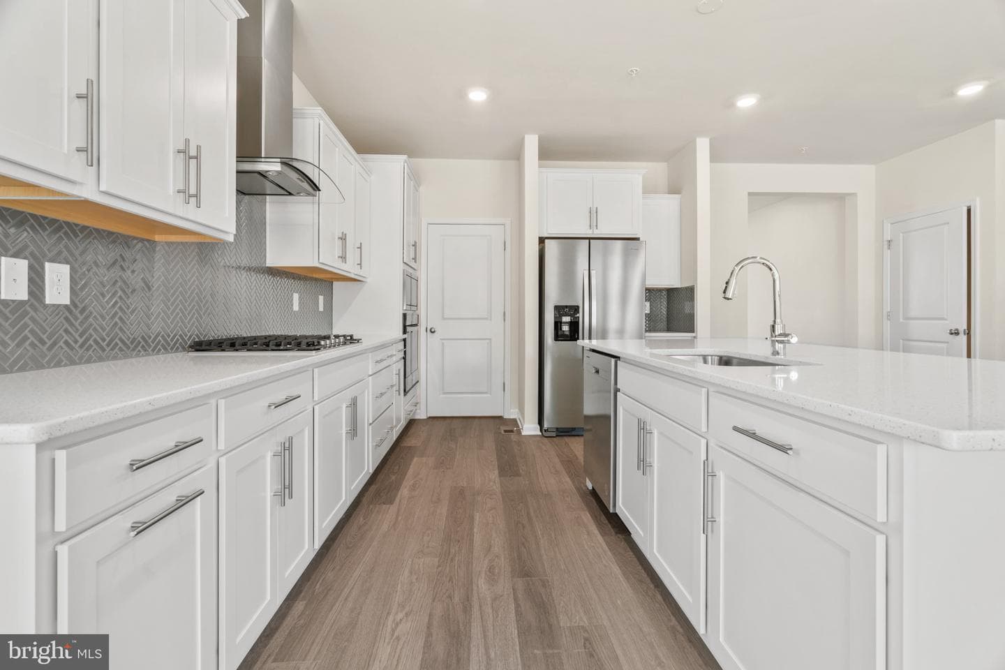 455 Ensemble Way photo 8