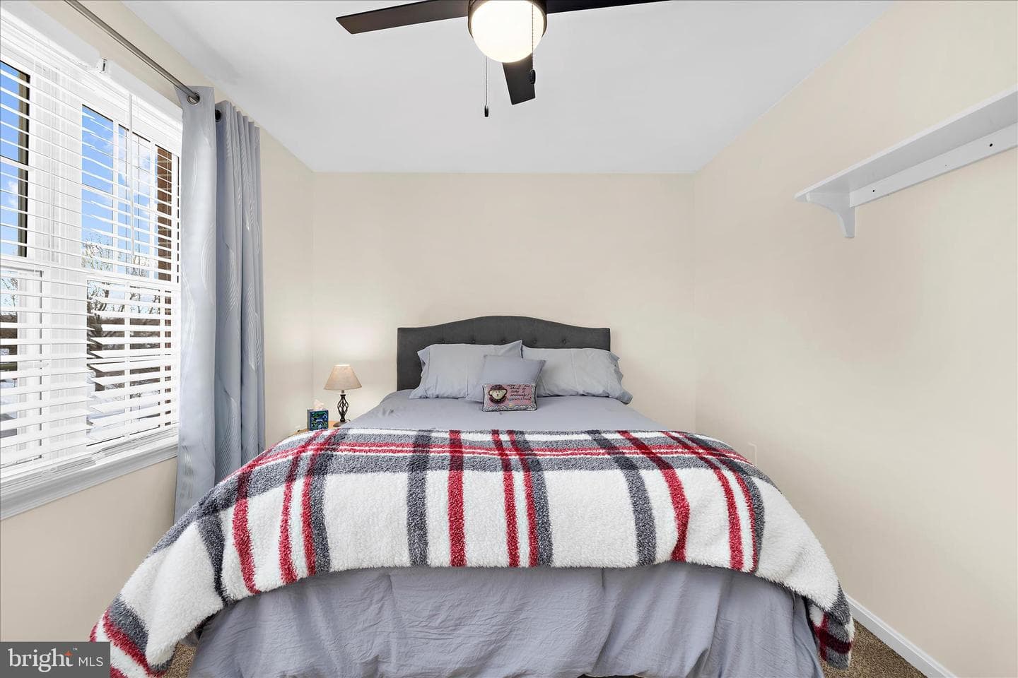 264 Providence Circle photo 32