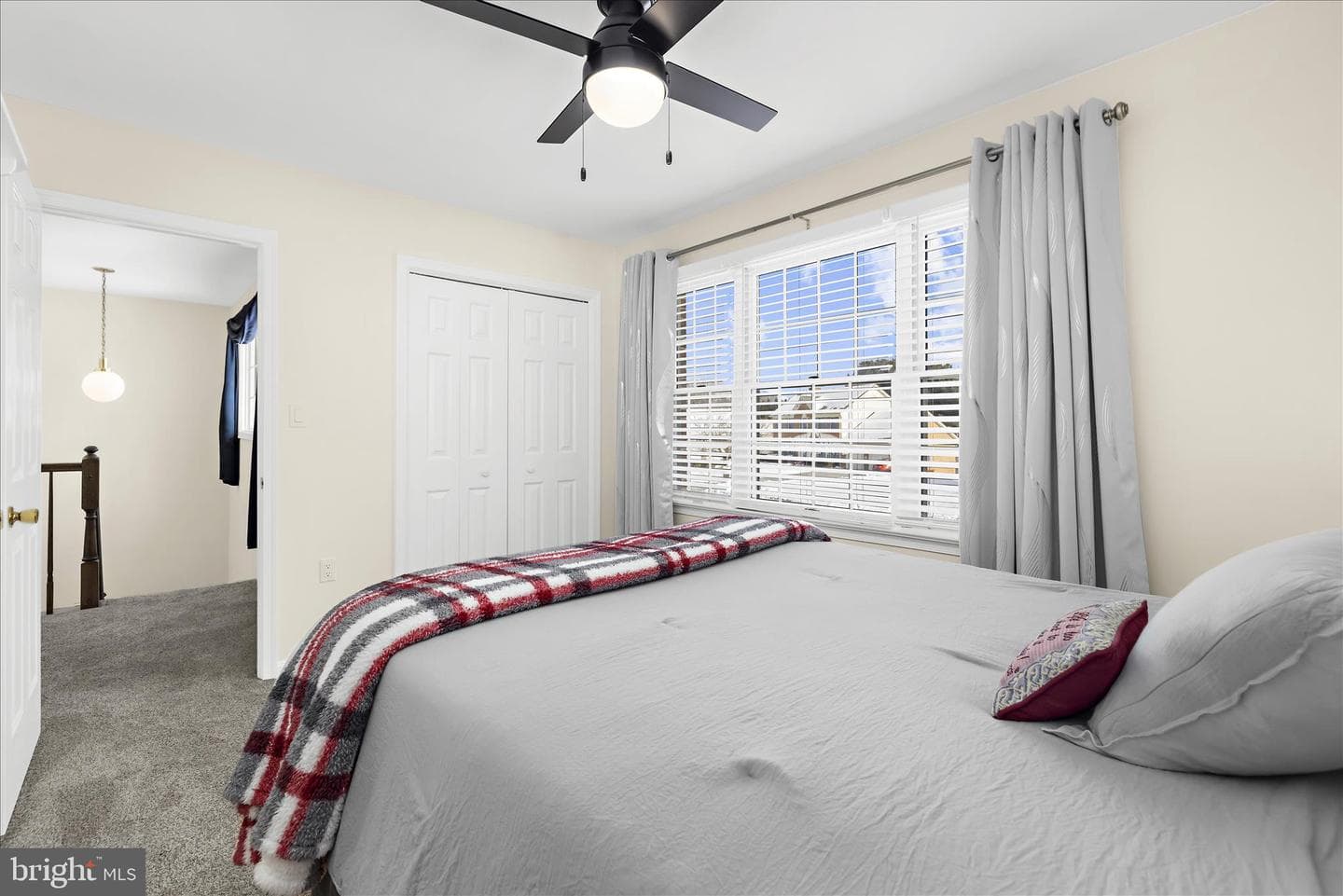 264 Providence Circle photo 33