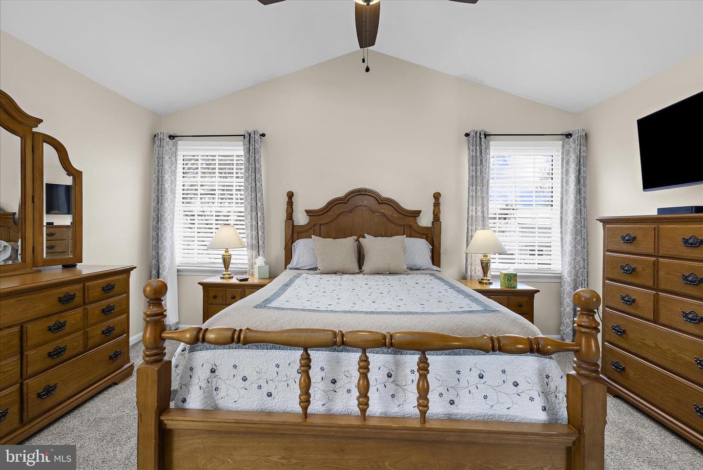 264 Providence Circle photo 41