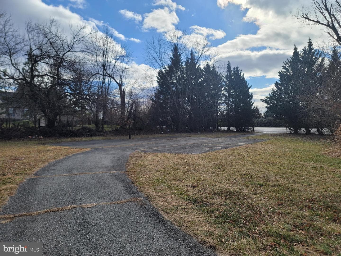 8325 Yellow Springs Road photo 5