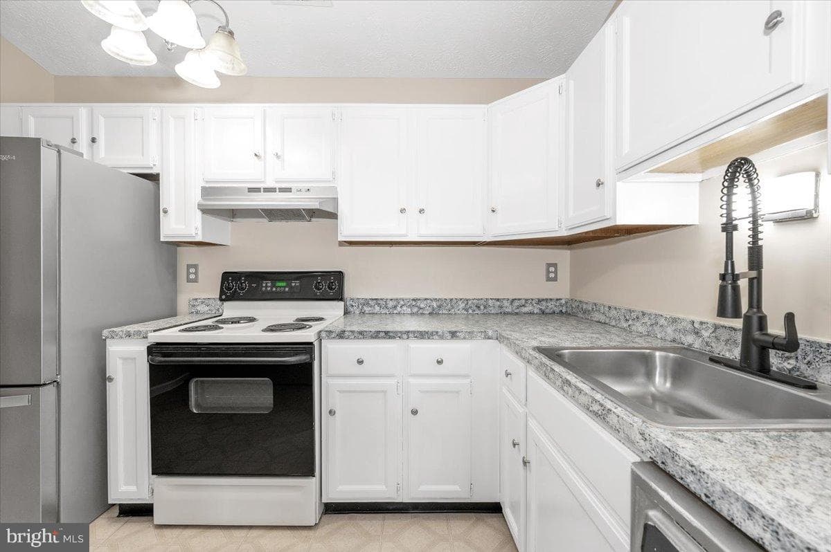 2129 Wainwright Court #2d photo 30