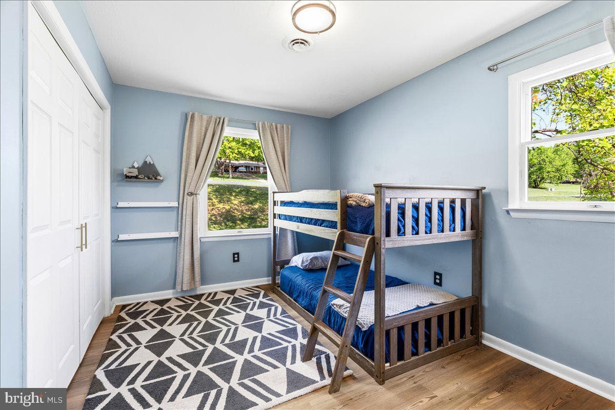 4389 Moleton Drive photo 33