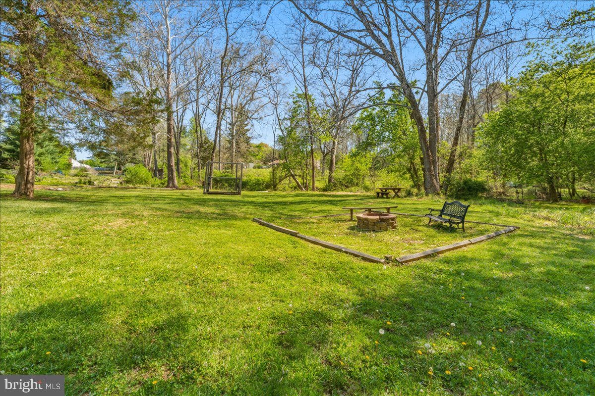 4389 Moleton Drive photo 51