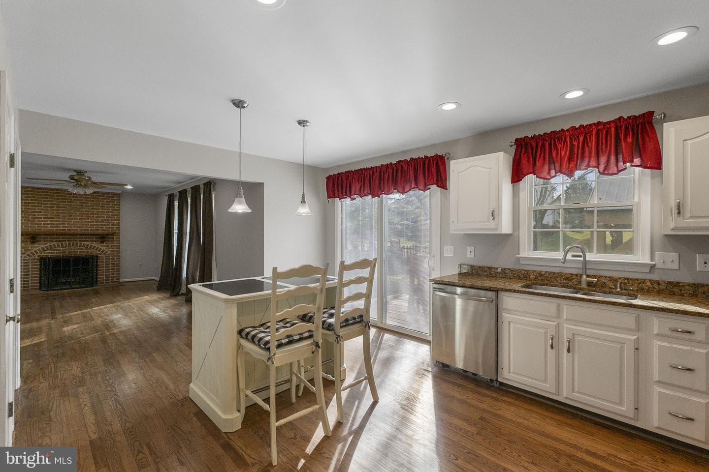 2107 Charlton House Way photo 17