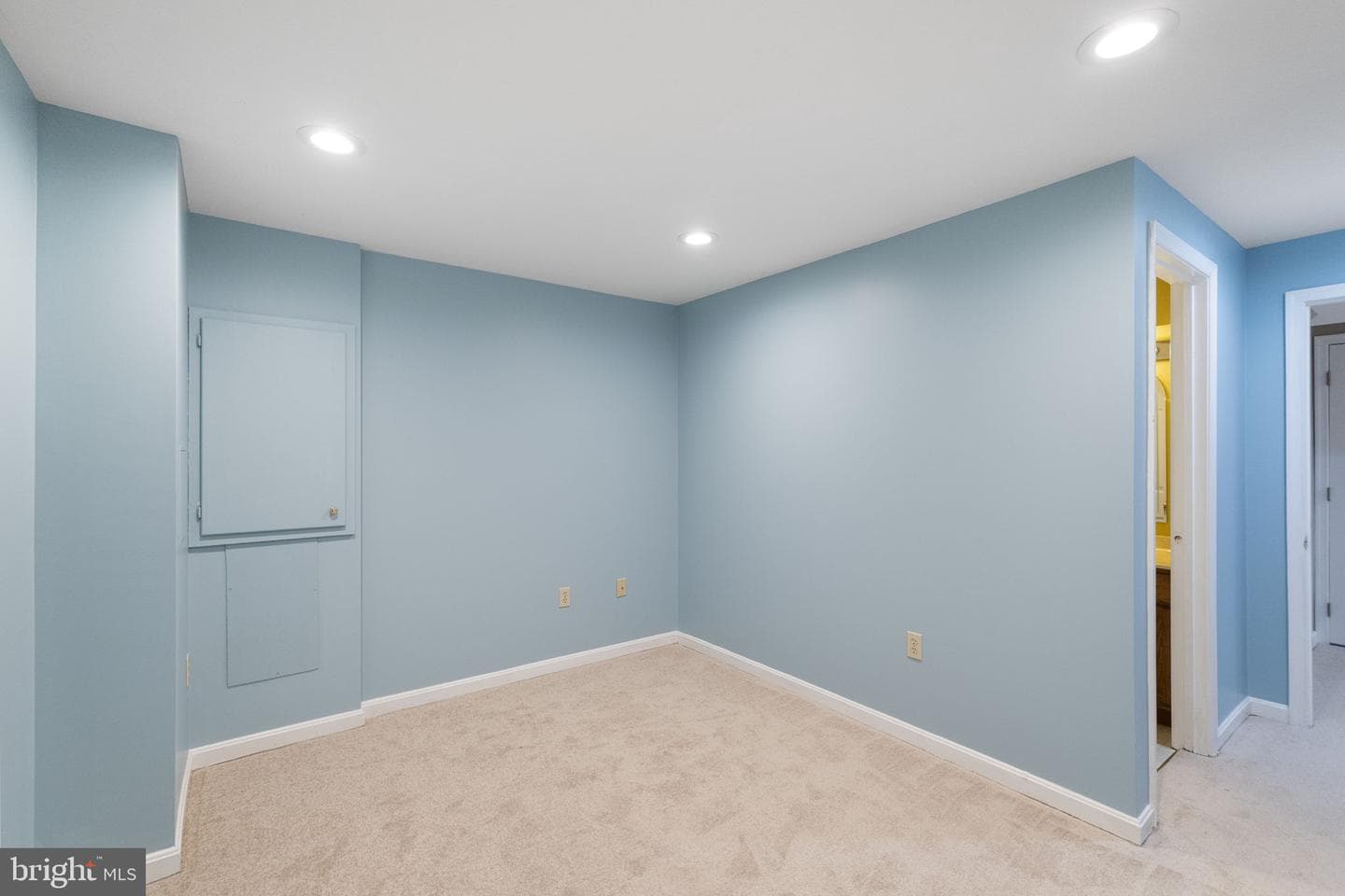 2107 Charlton House Way photo 30