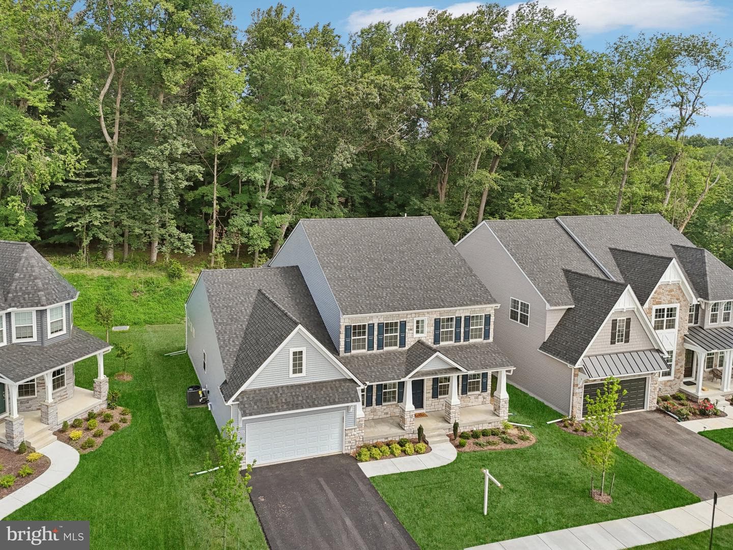 1823 Colt Lane photo 3