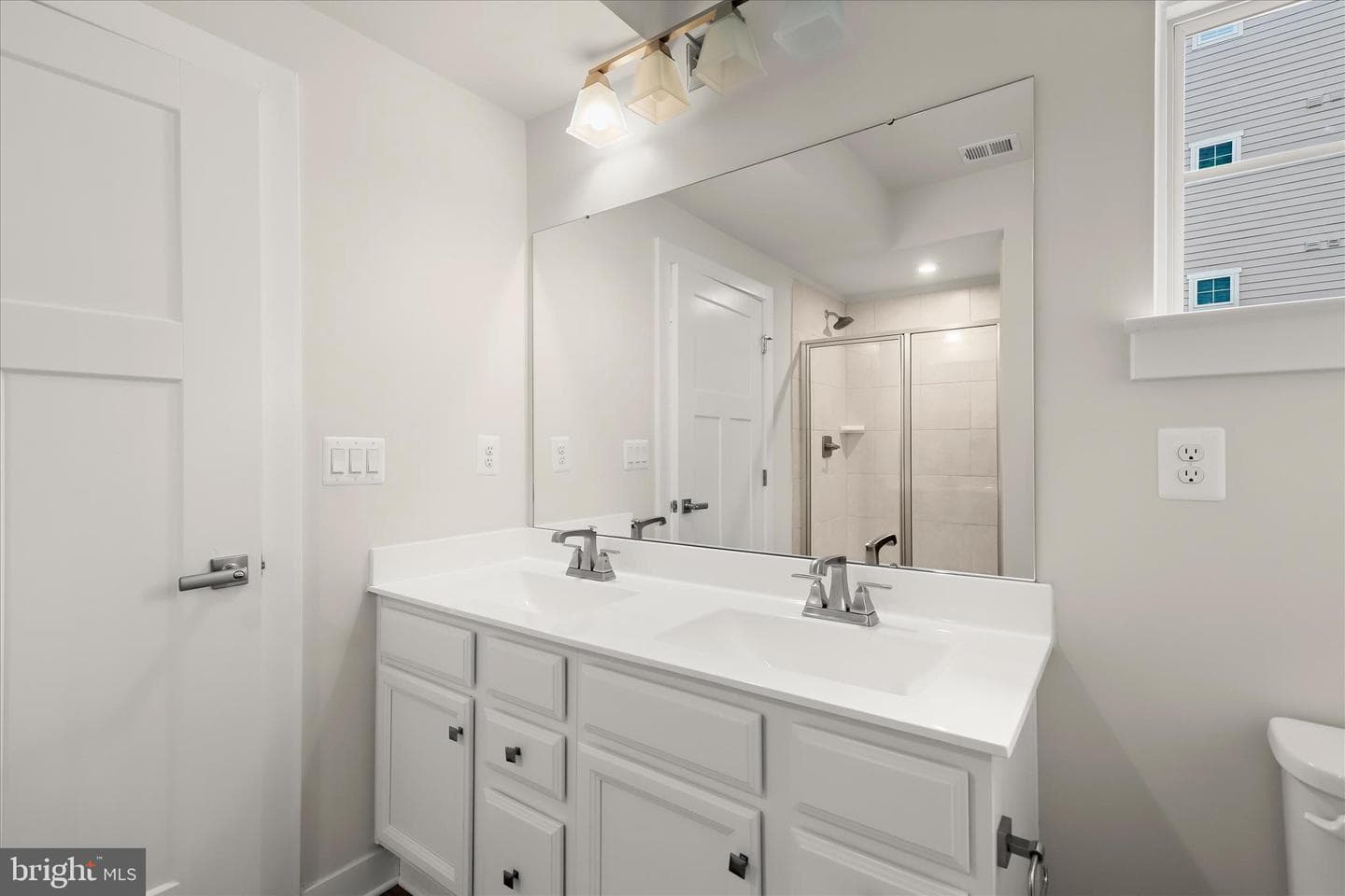 3422 Angelica Way #103 photo 28