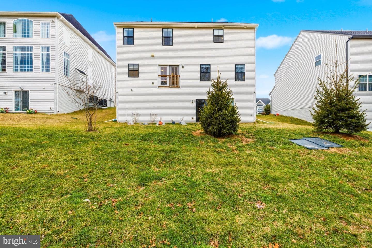 2758 Hillfield Drive photo 46