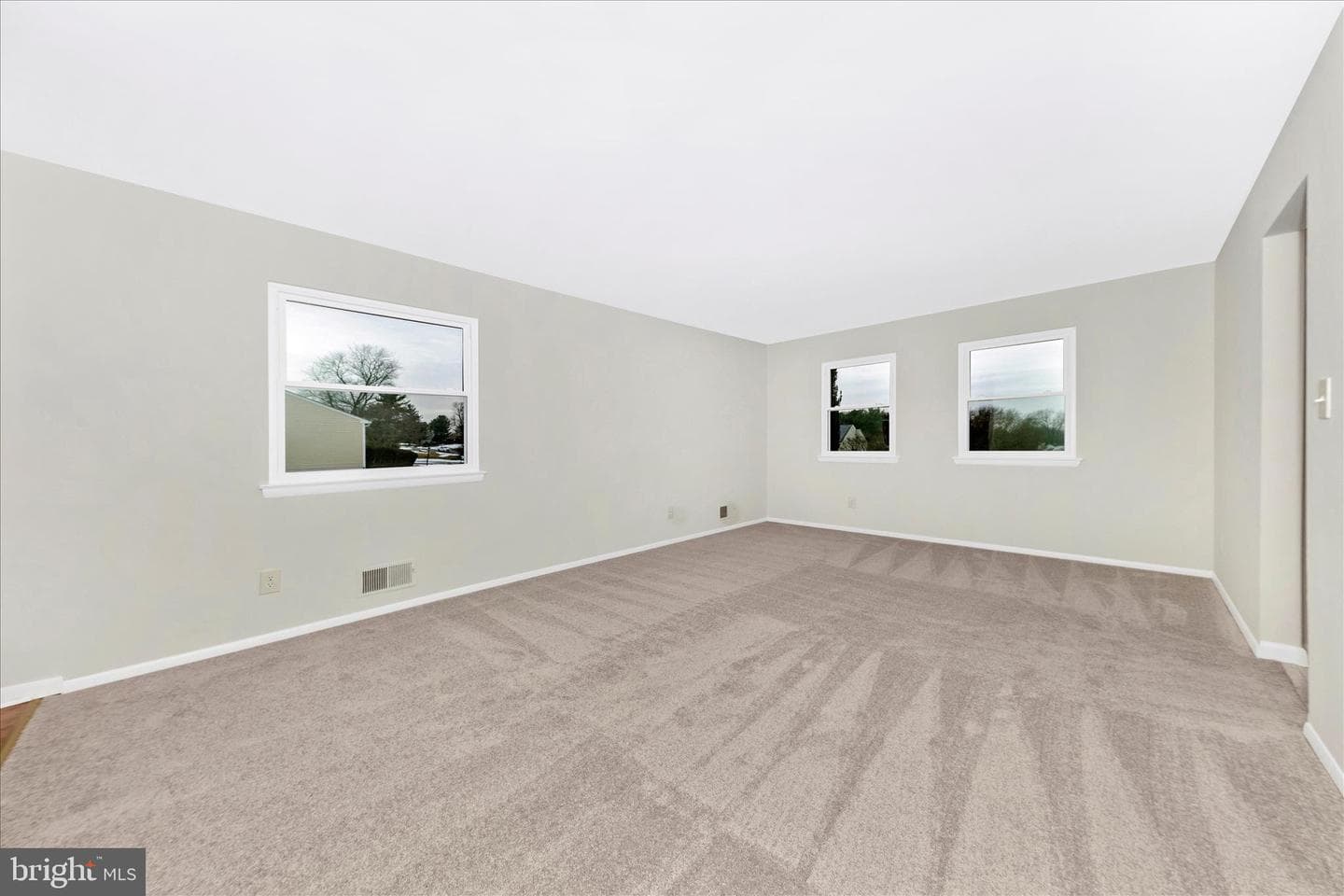 2765 Loch Haven Drive photo 8