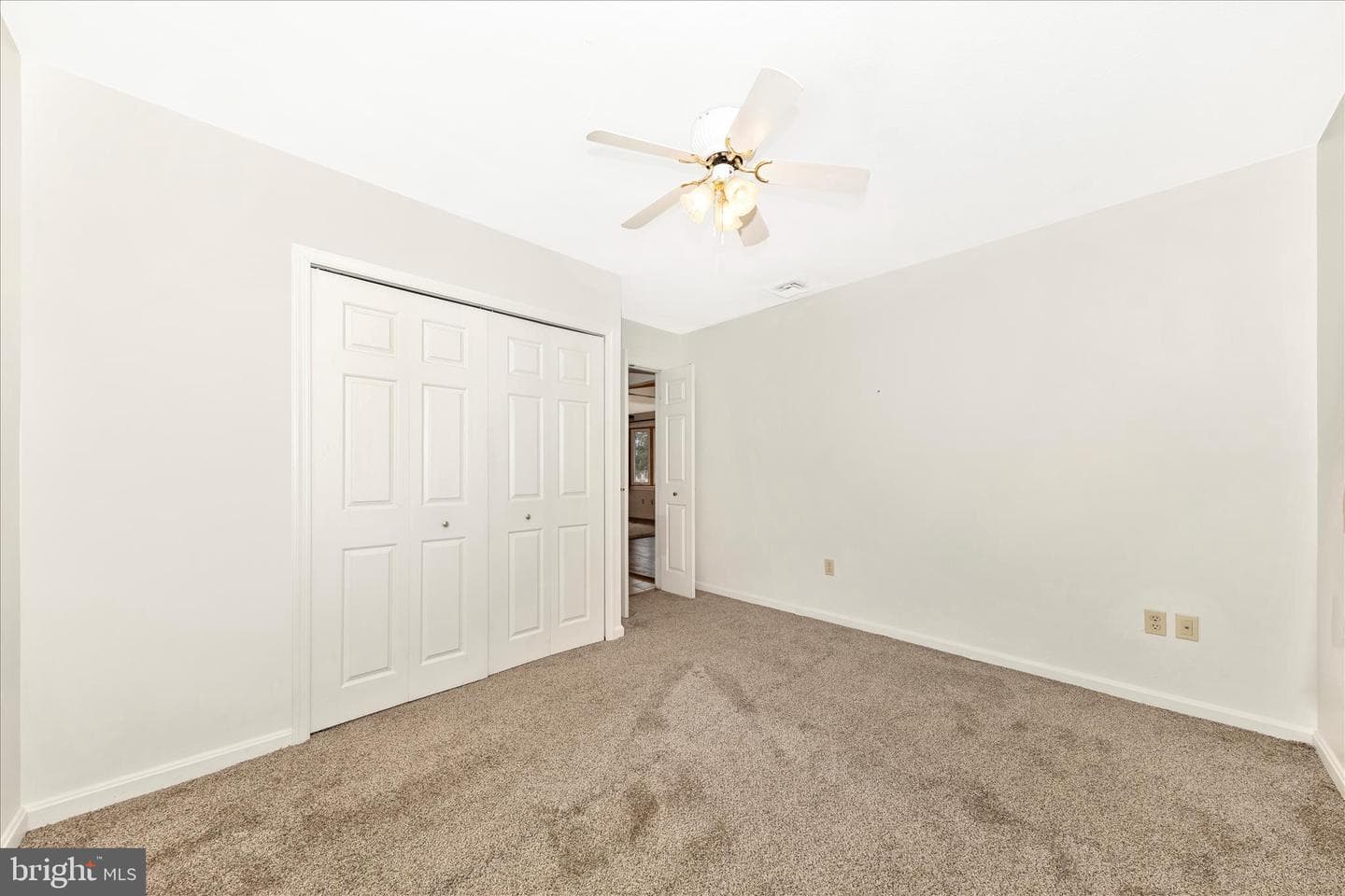 502 Military Road photo 14