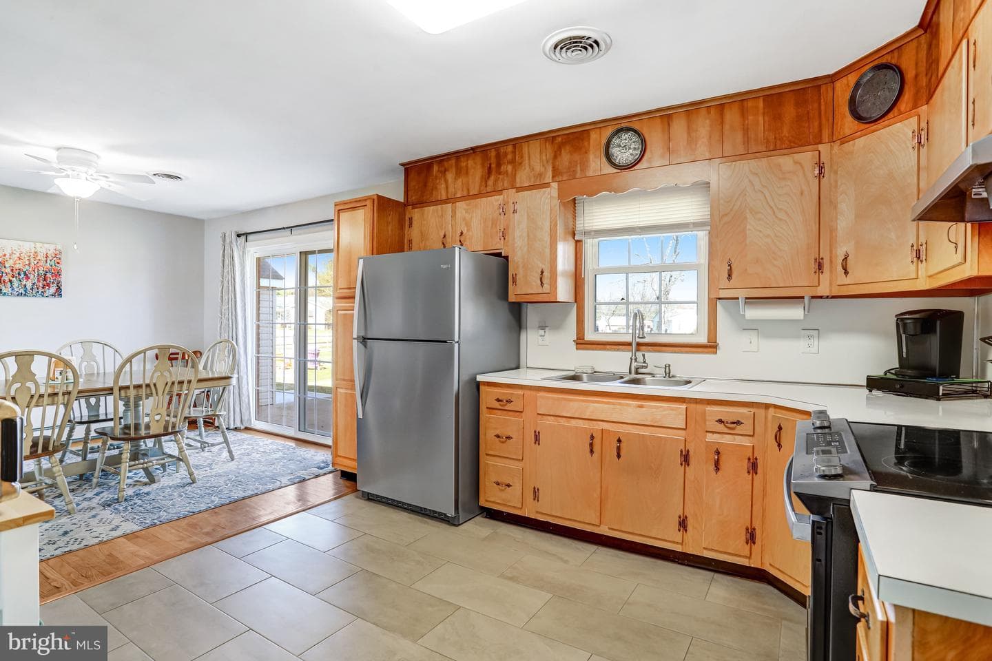 7951 Yellow Springs Road photo 5
