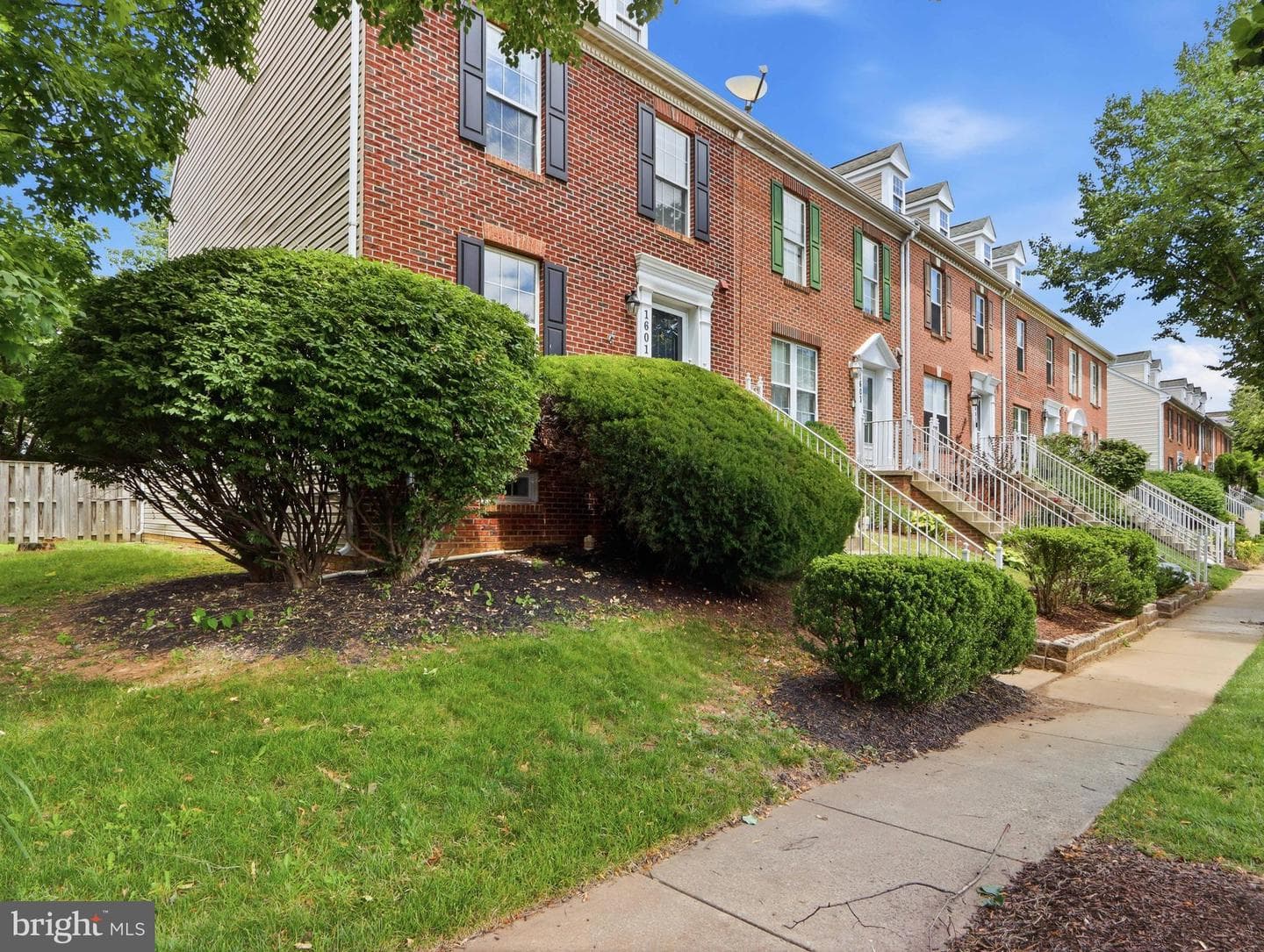 1601 Coopers Way photo 2