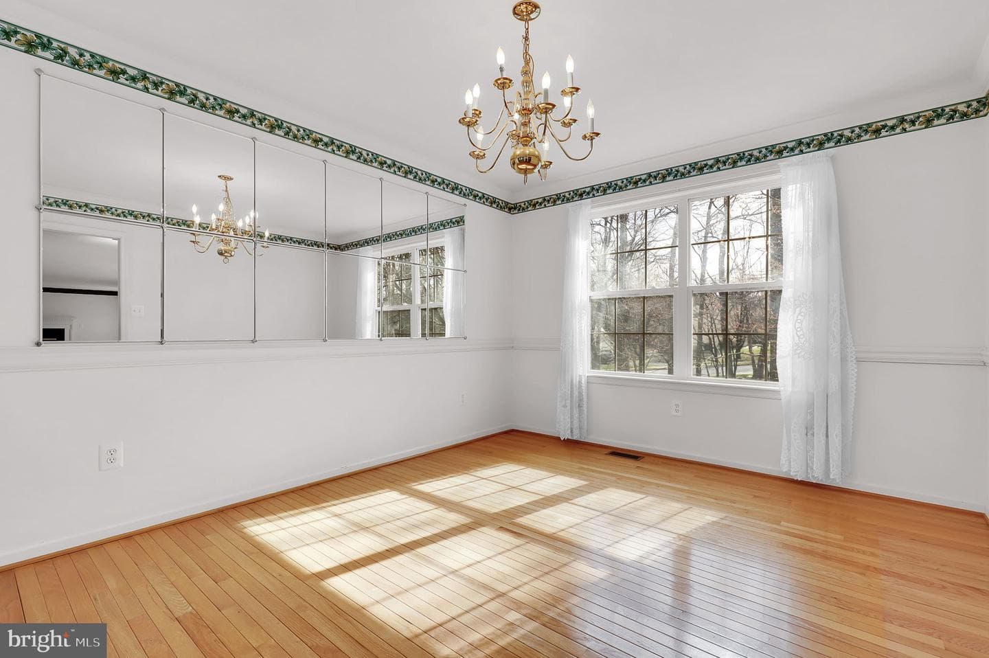 1229 Leafy Hollow photo 17