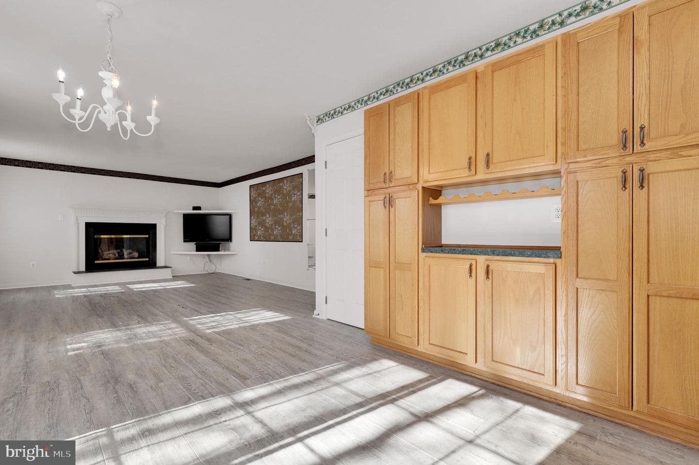 1229 Leafy Hollow photo 3