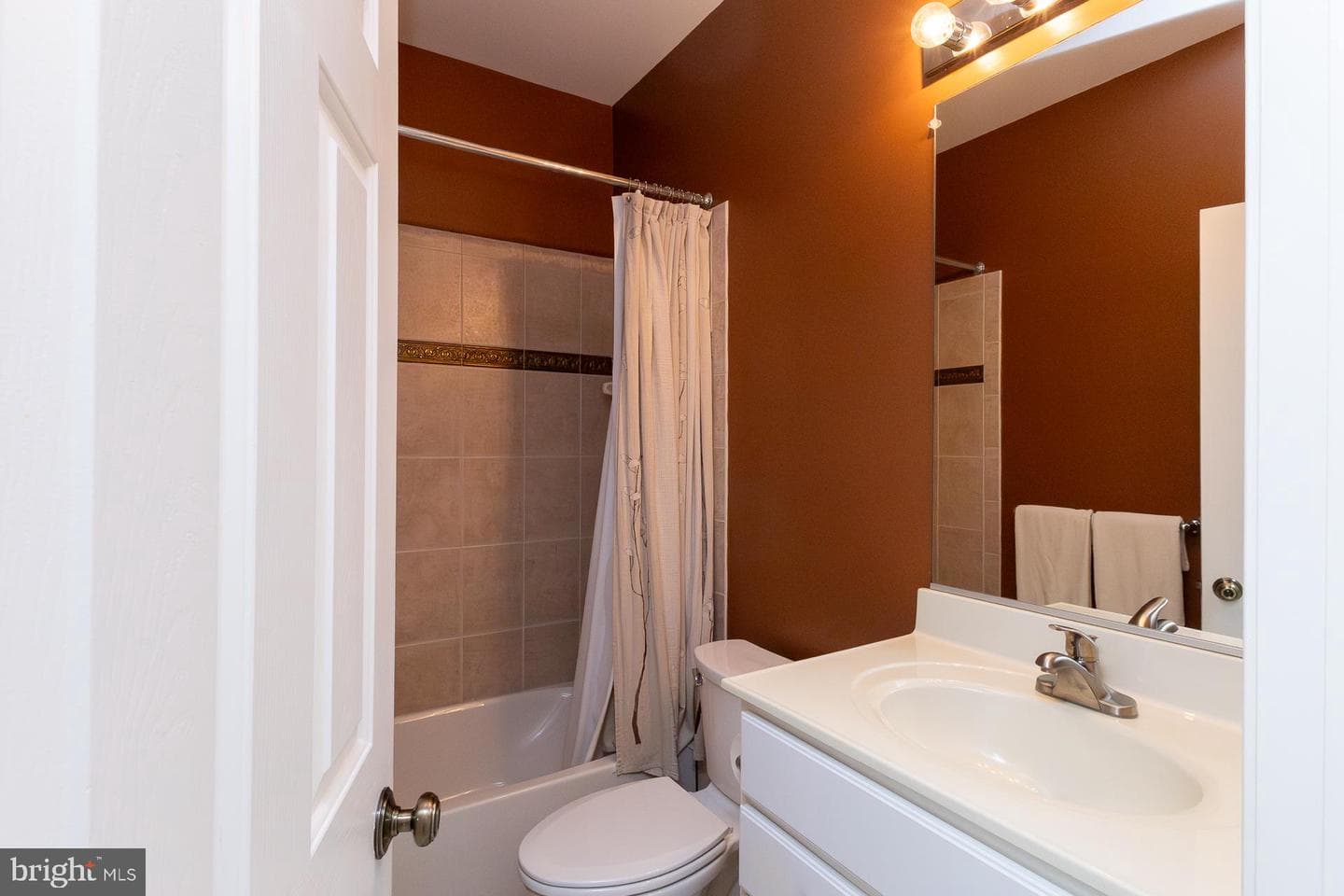 4302 Saratoga Springs Court photo 45