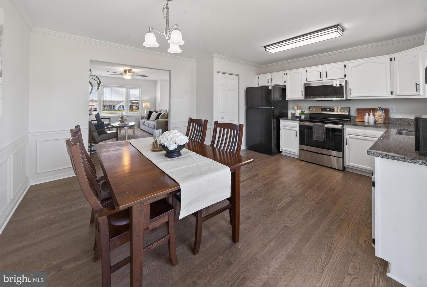 7 Westview Court photo 4