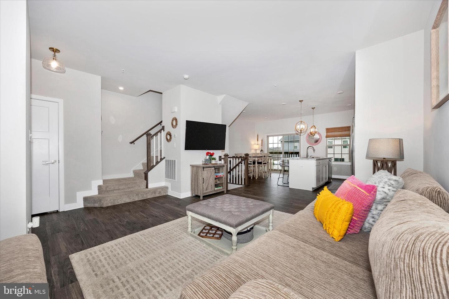 10704 Lamoka Lane photo 8