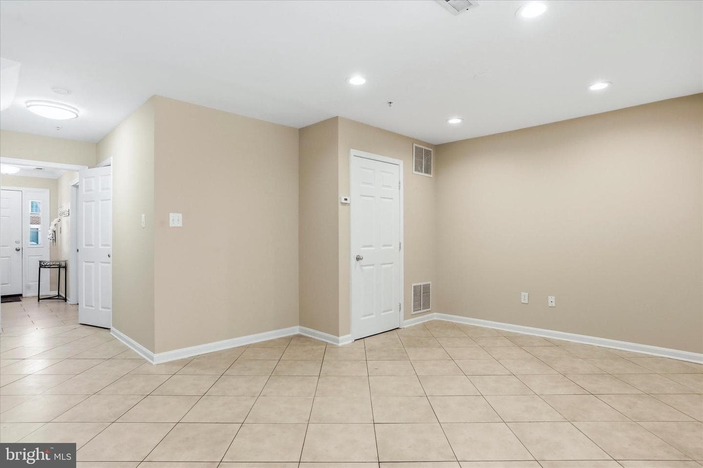 2544 Emerson Drive photo 30