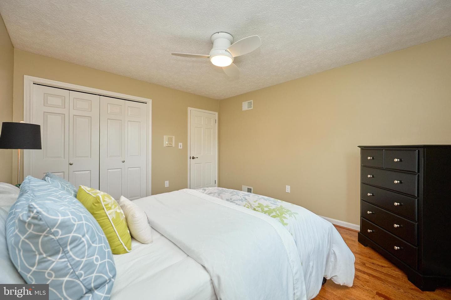 4292 Molesworth Terrace photo 33