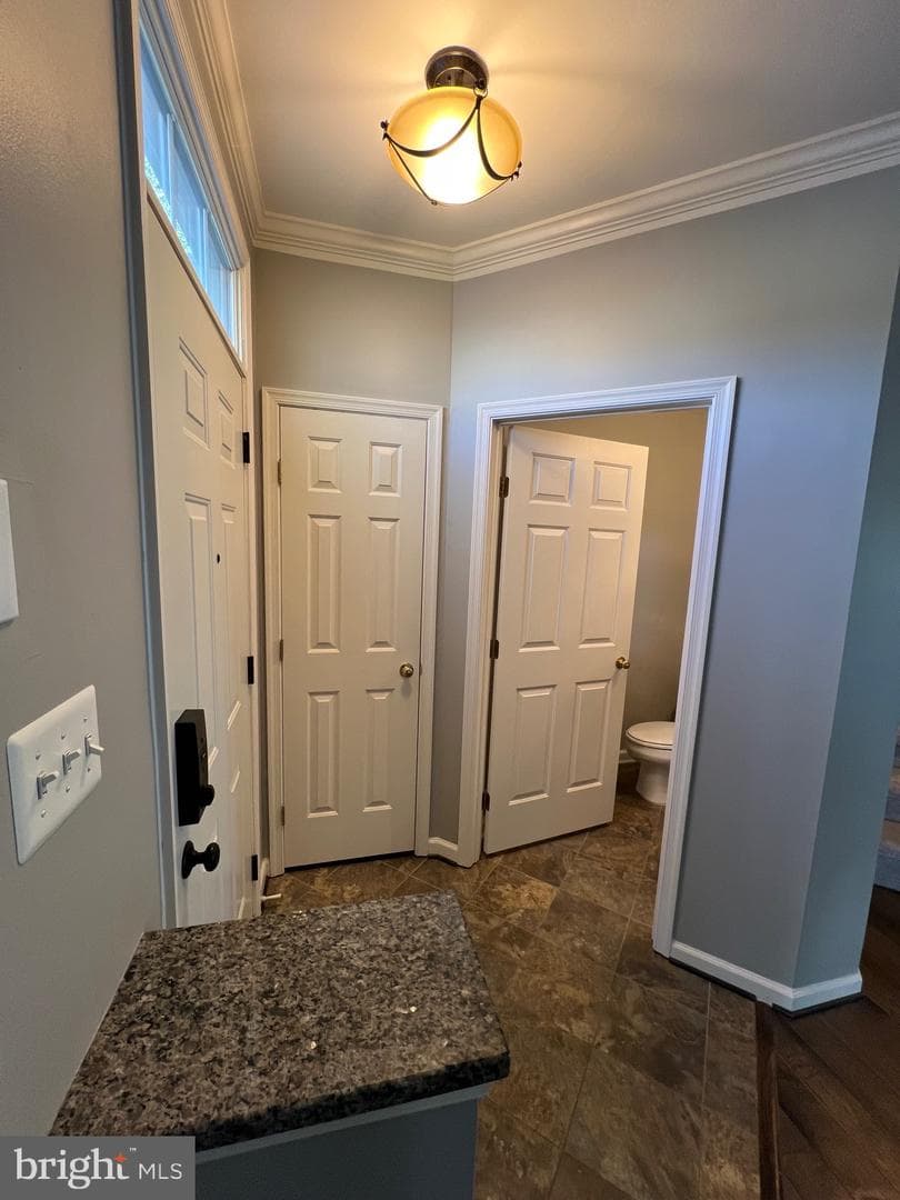 131 Fiona Way photo 5