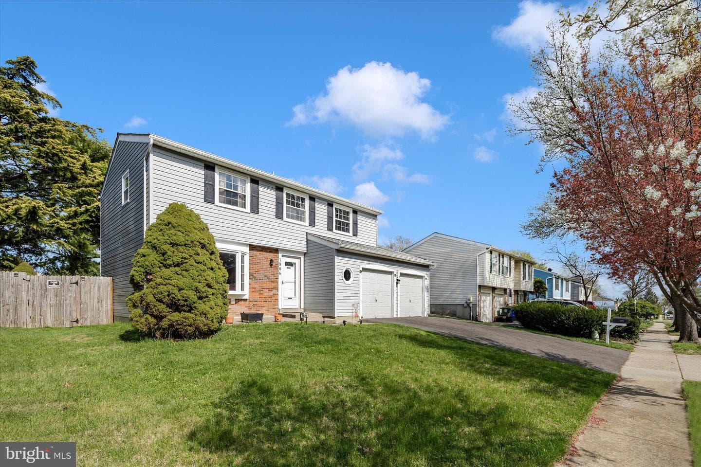 1806 Rocky Glen Drive photo 2