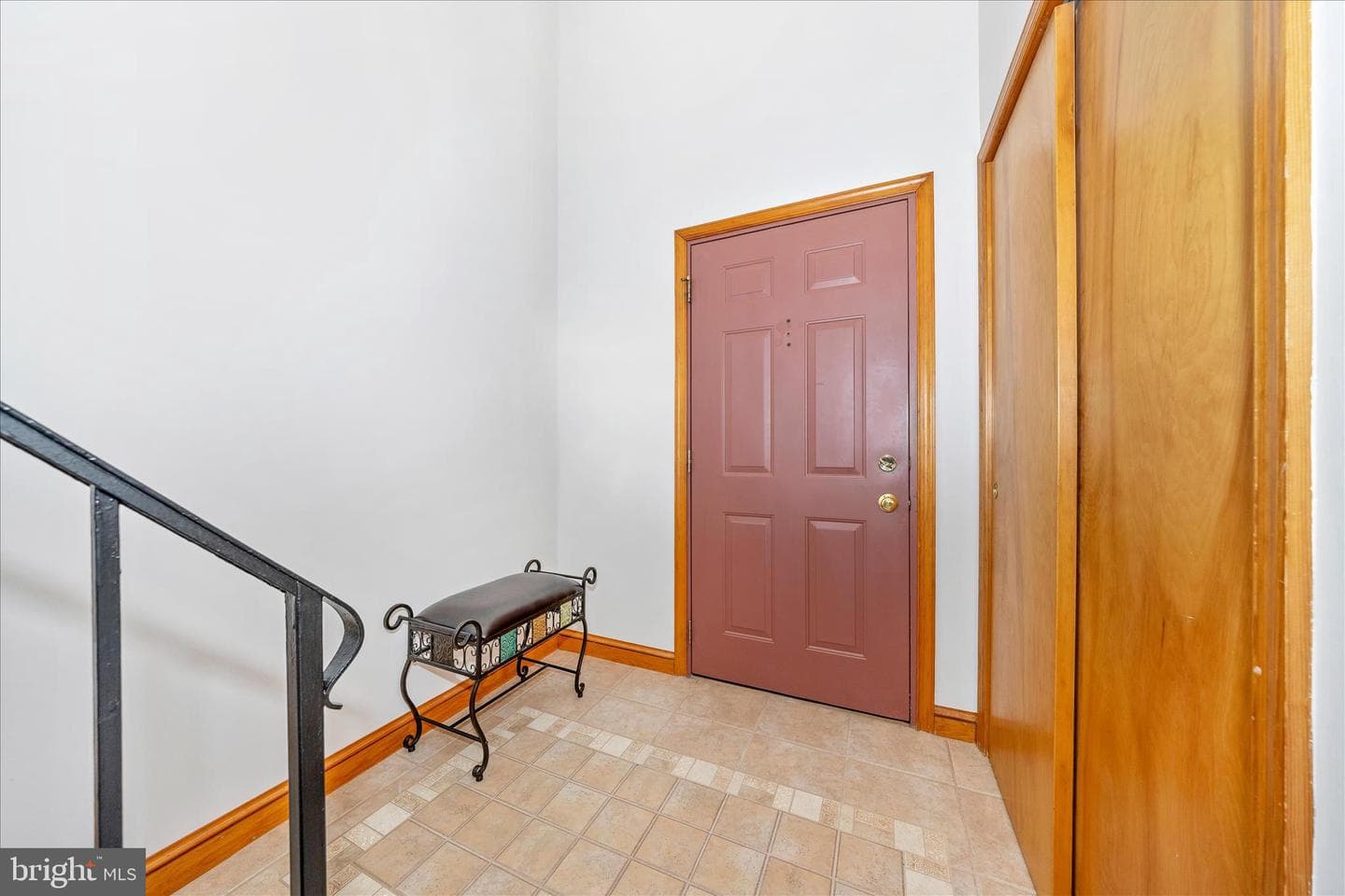 4614 Pinewood Trail photo 2