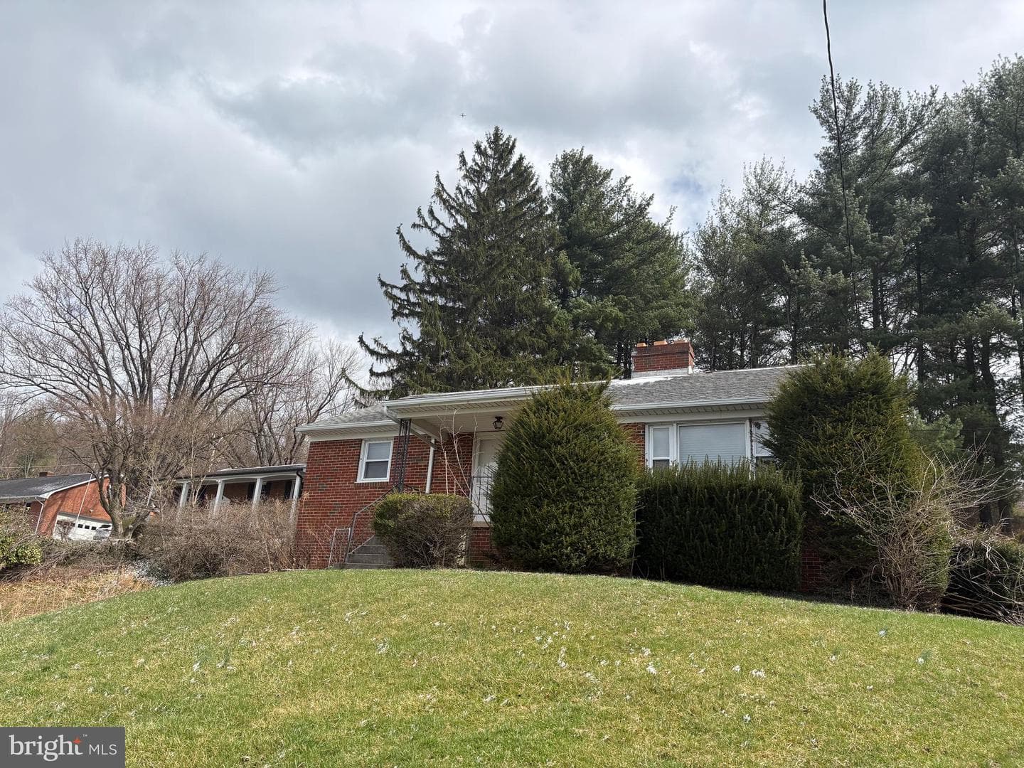 7201 Dogwood Lane photo 2