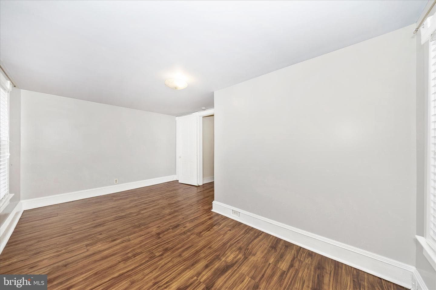 202 Maple Avenue photo 25