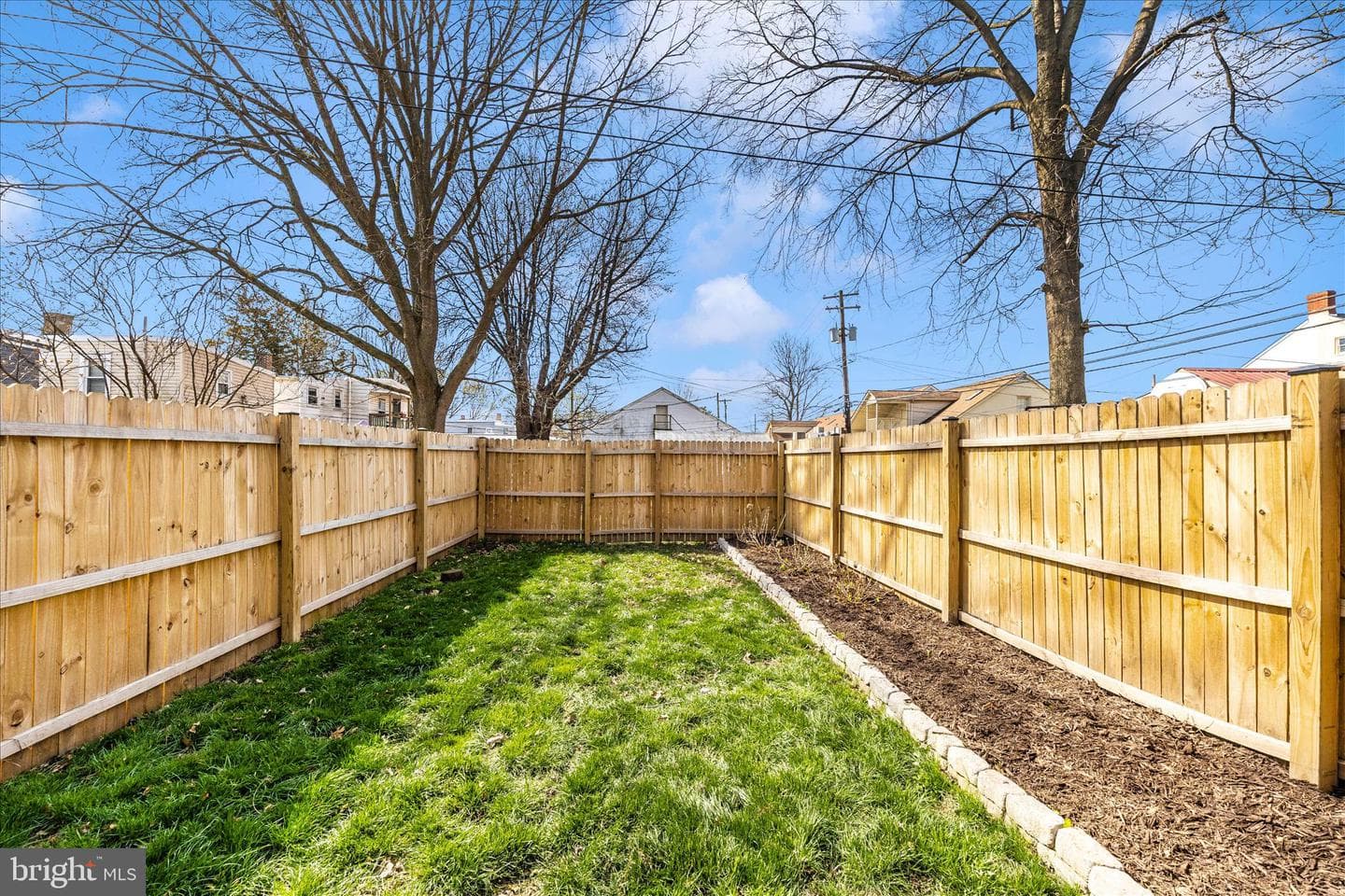 202 Maple Avenue photo 36