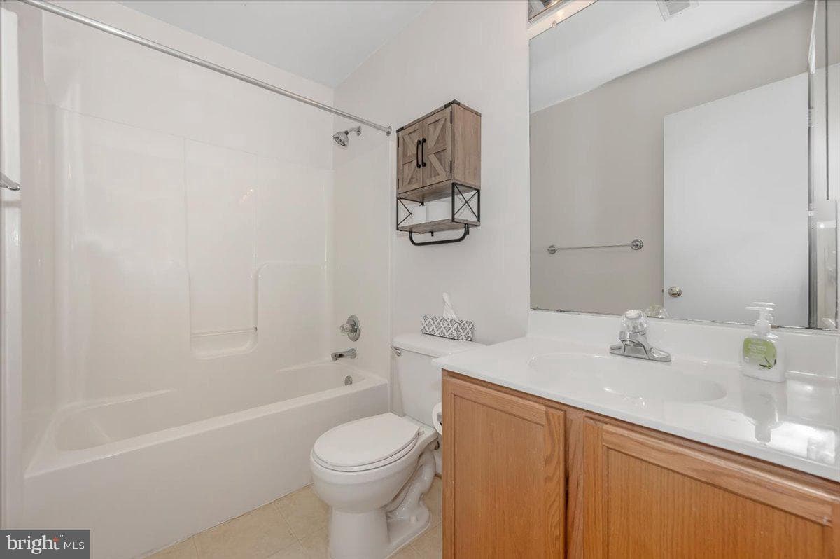 4946 Whitney Terrace photo 15