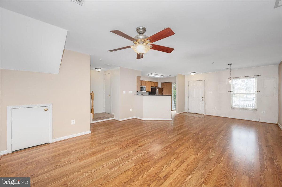 4946 Whitney Terrace photo 6