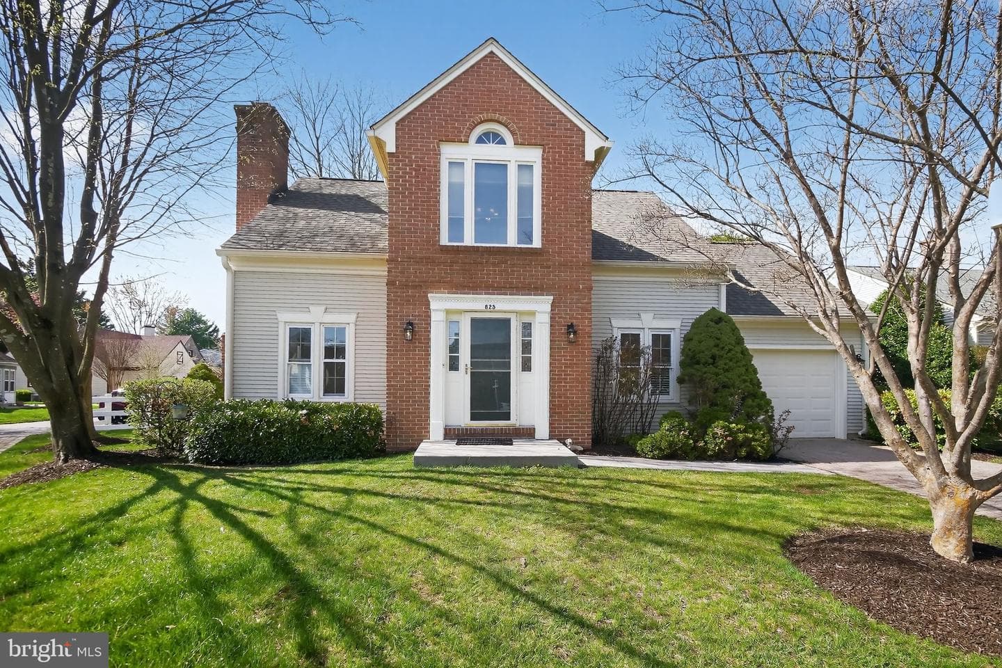 825 Dunbrooke Court