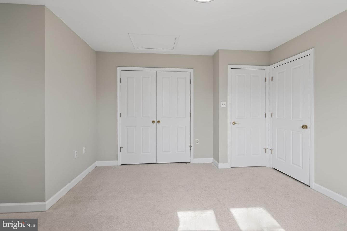 825 Dunbrooke Court photo 22