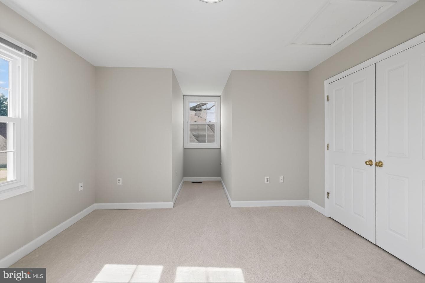 825 Dunbrooke Court photo 23