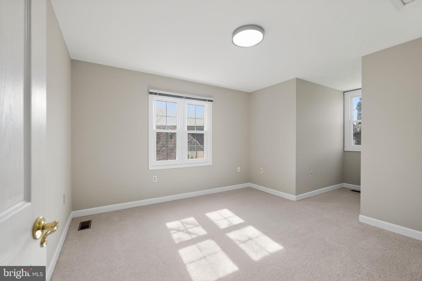 825 Dunbrooke Court photo 24