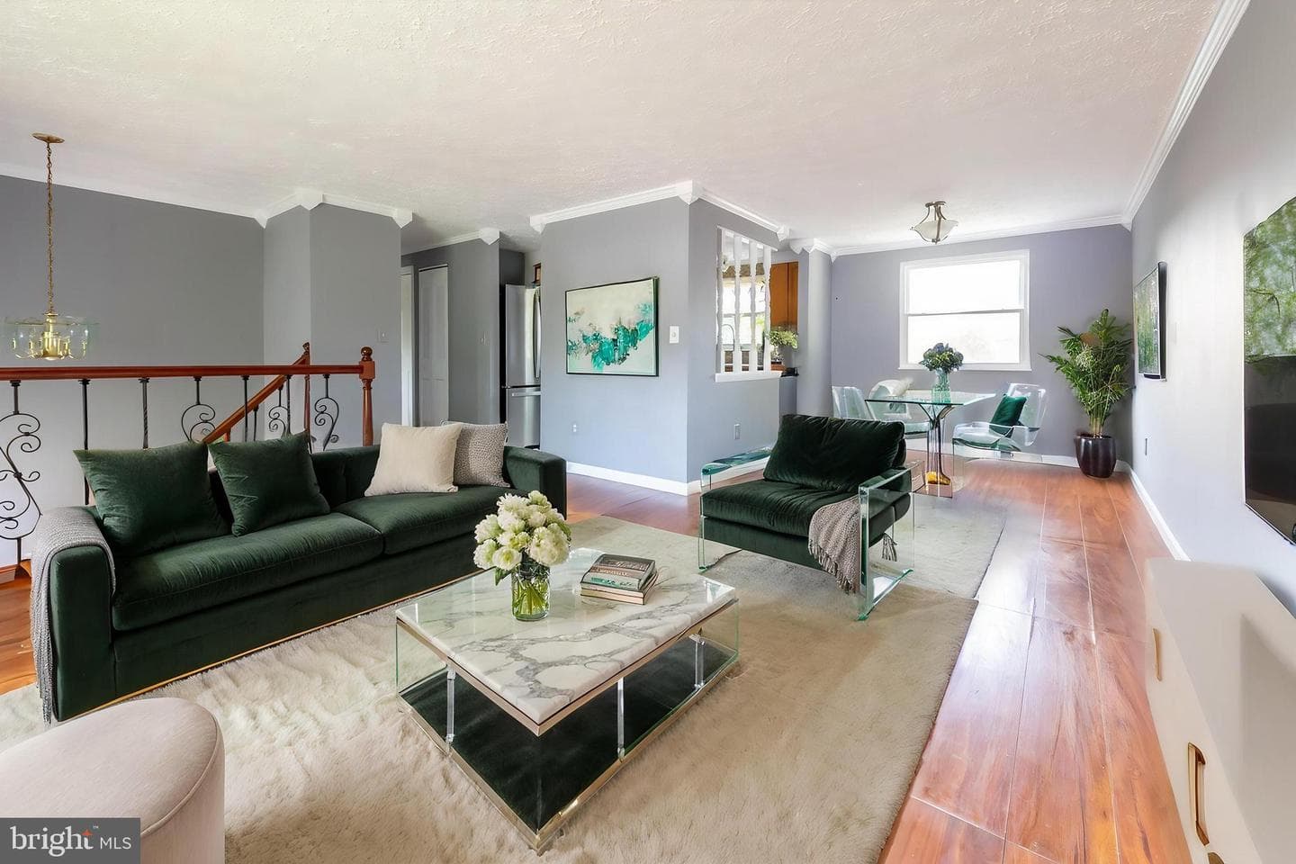 550 Logan Street photo 6
