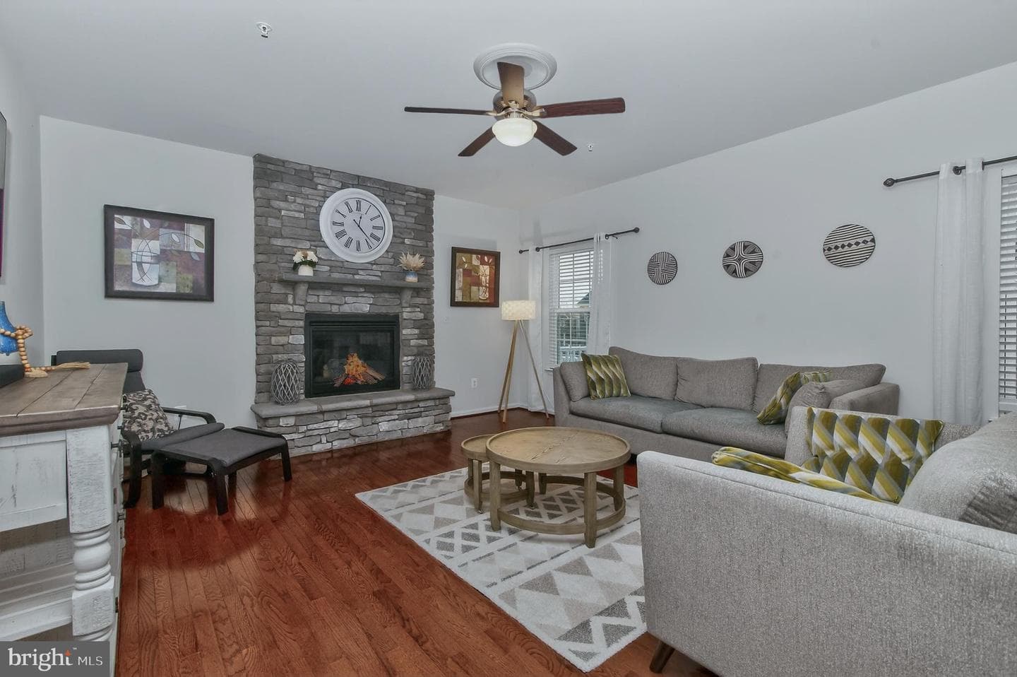 1113 Long Farm Circle photo 16