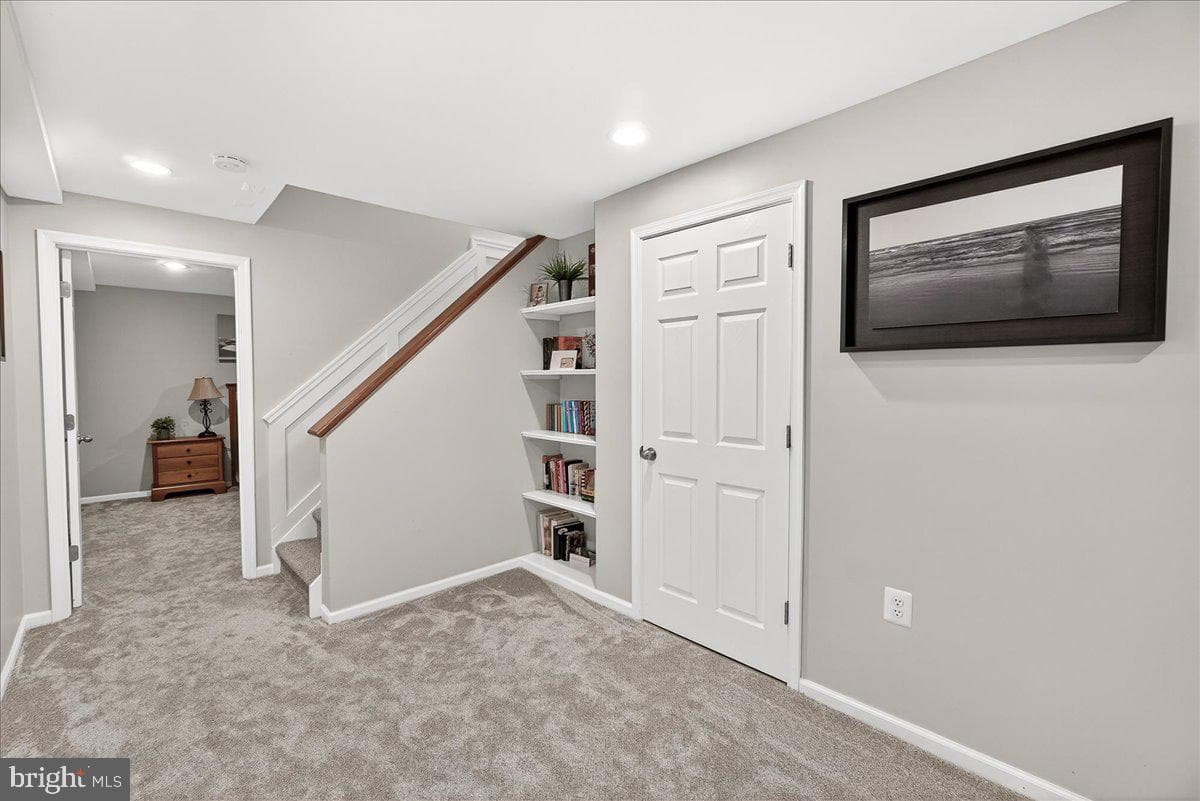16 Knoll Side Lane photo 38
