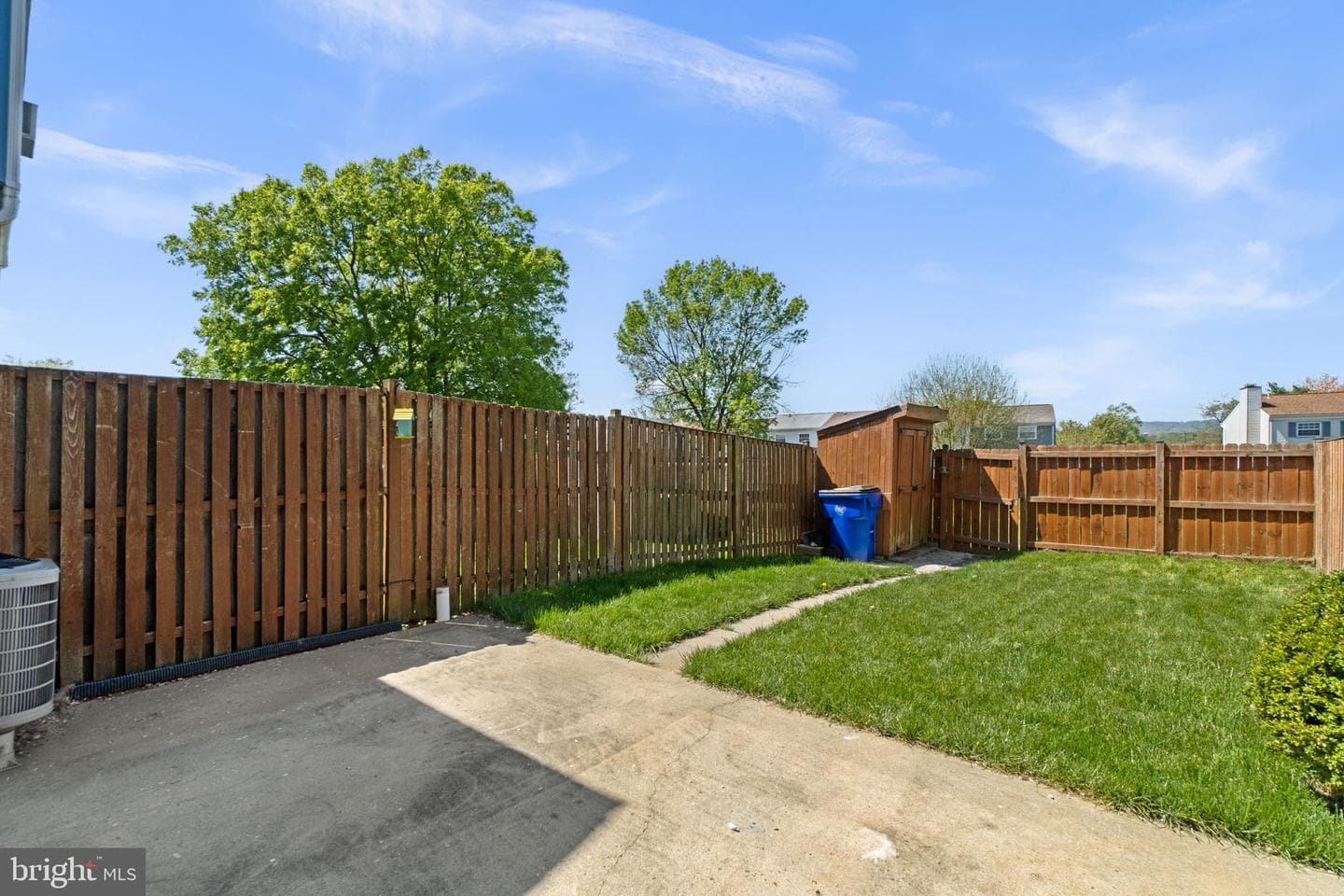 1715 Country Court photo 27