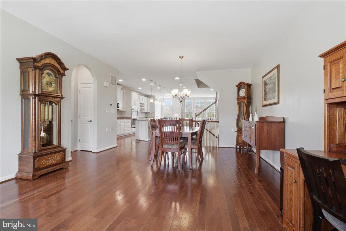 10909 Divot Court photo 10