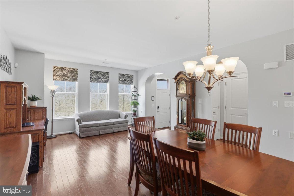 10909 Divot Court photo 11