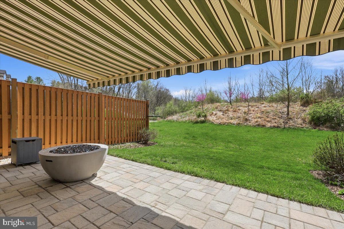 10909 Divot Court photo 2