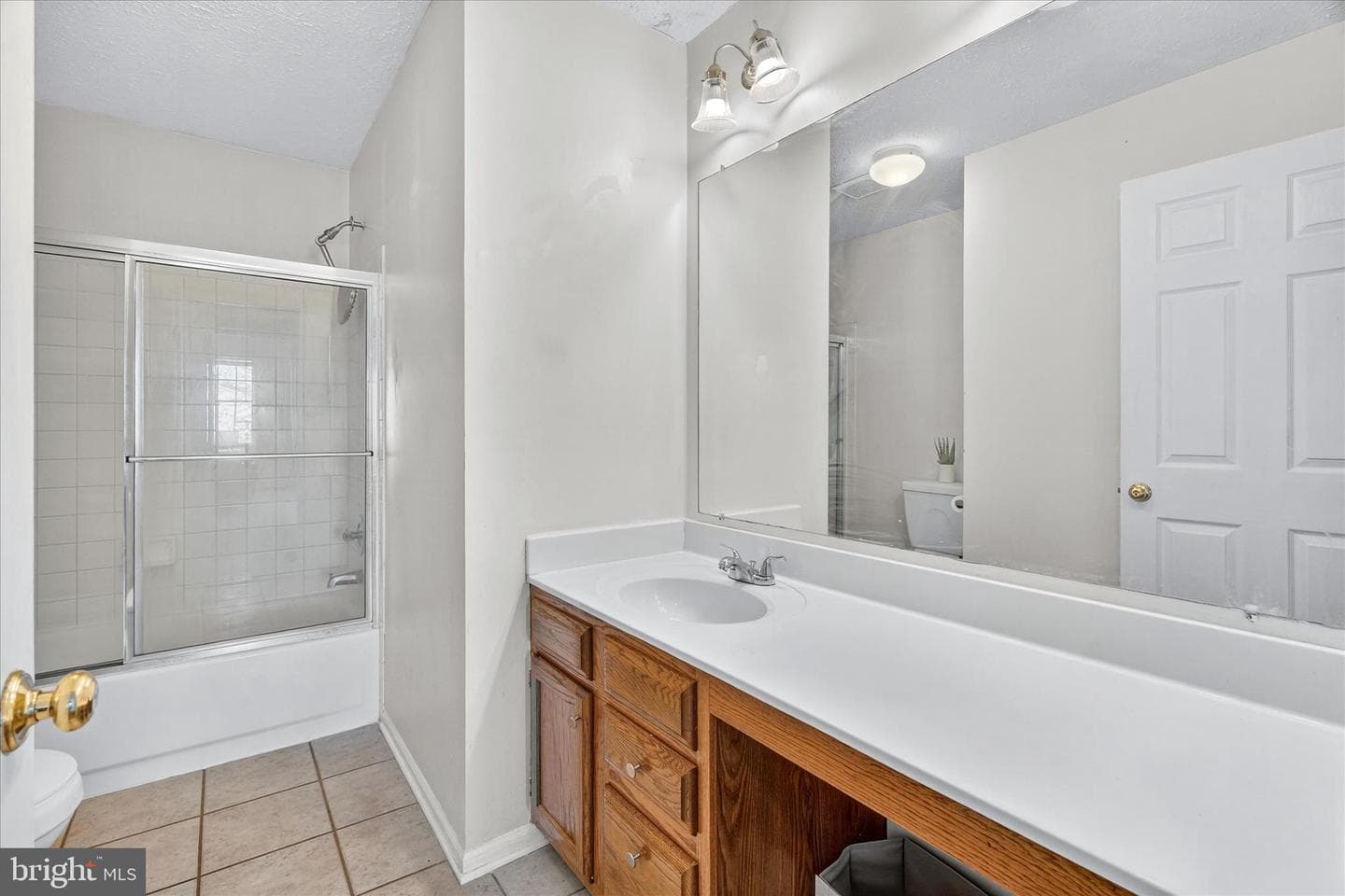 5348 Saint James Place photo 34