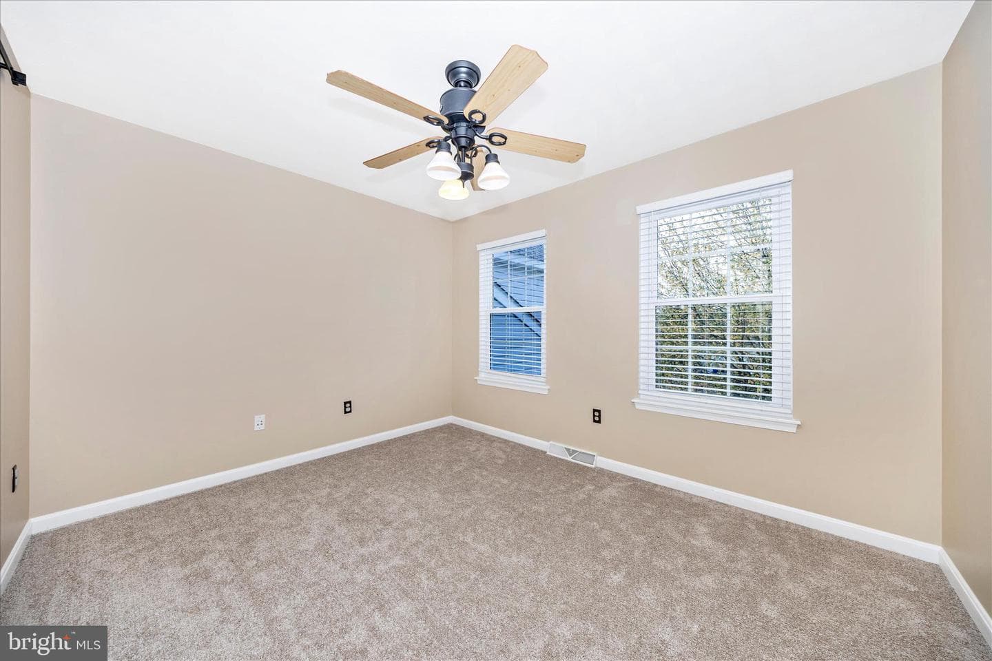 13454 Four Seasons Court photo 30