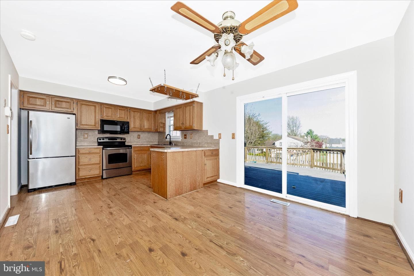 8211 Winter Snow Court photo 10
