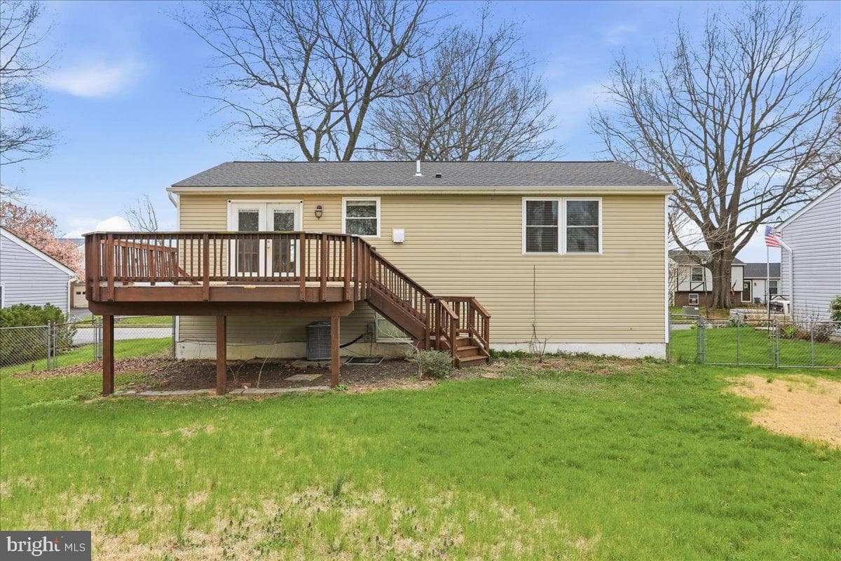 215 Challedon Drive photo 28